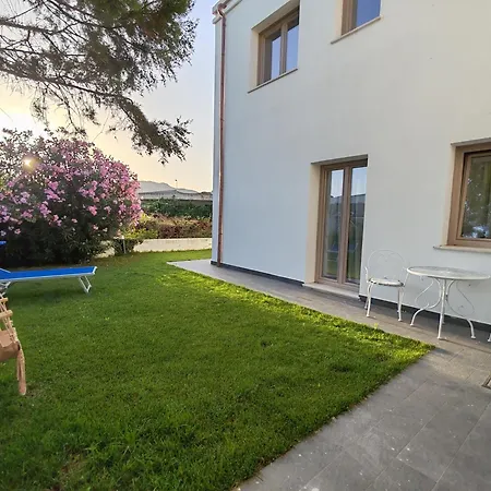 Sabbia Del Mare Lägenhet *